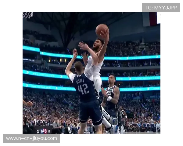 唐斯低位背身连打得分，森林狼保持攻势